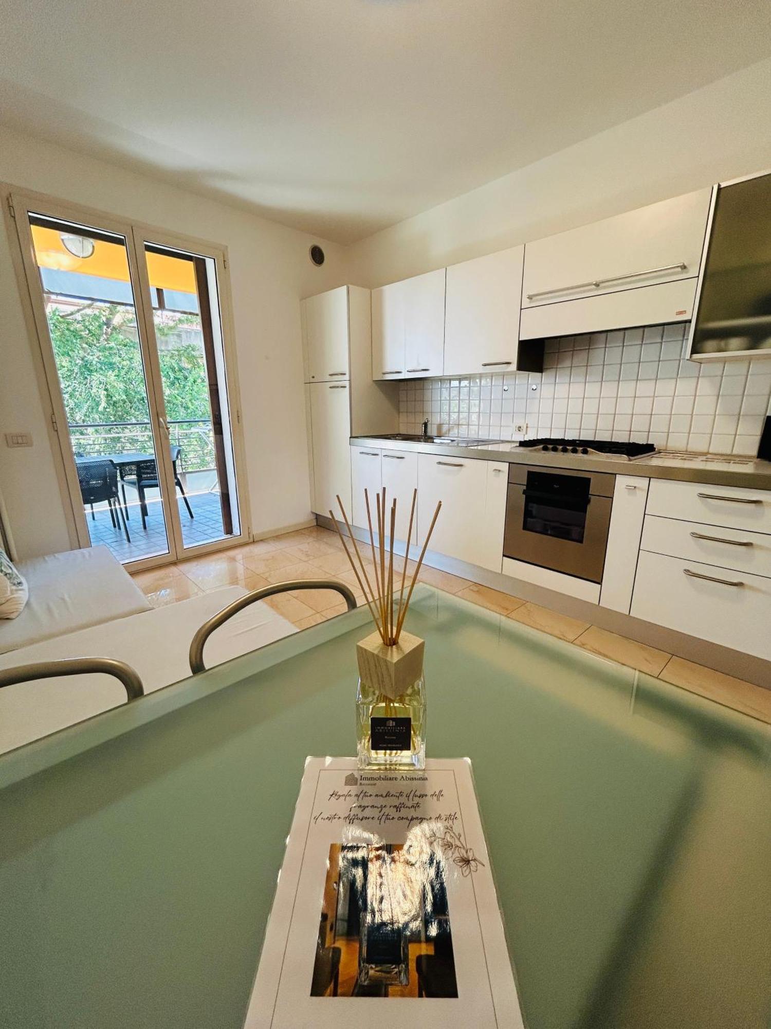 Damiano Chiesa Flexrent - Abissinia Apartment Riccione Exterior foto