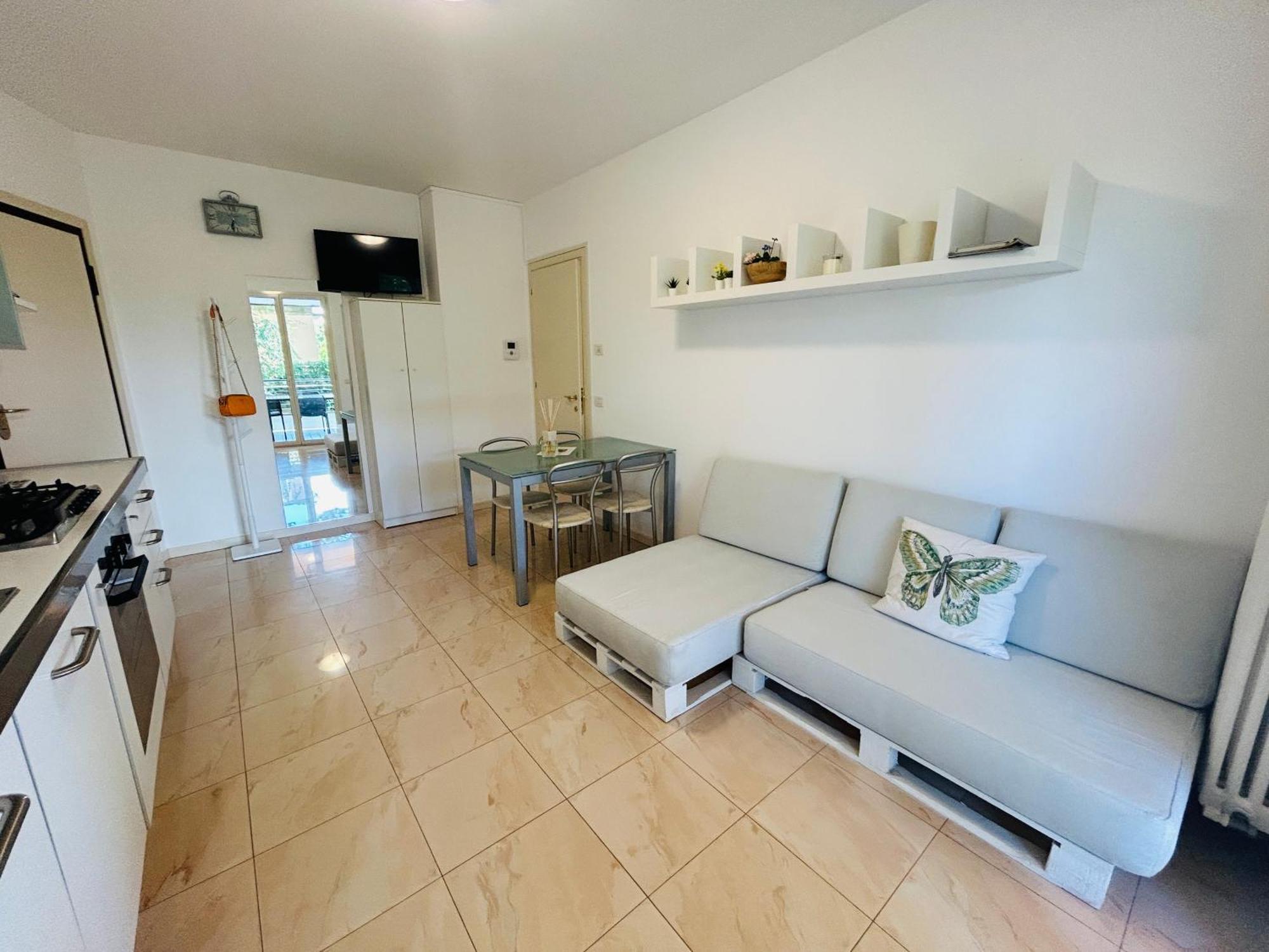 Damiano Chiesa Flexrent - Abissinia Apartment Riccione Exterior foto